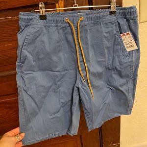 Men’s casual shorts